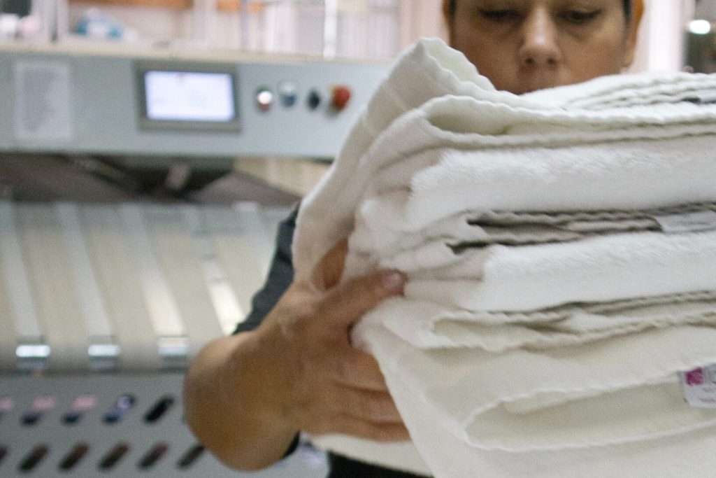 How Residential Laundry Services Save Time and Reduce Stress